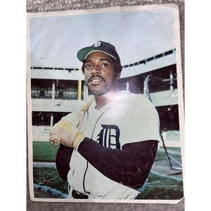 Detroit Tigers Ron LeFlore Vintage 8x10 color photo 1976